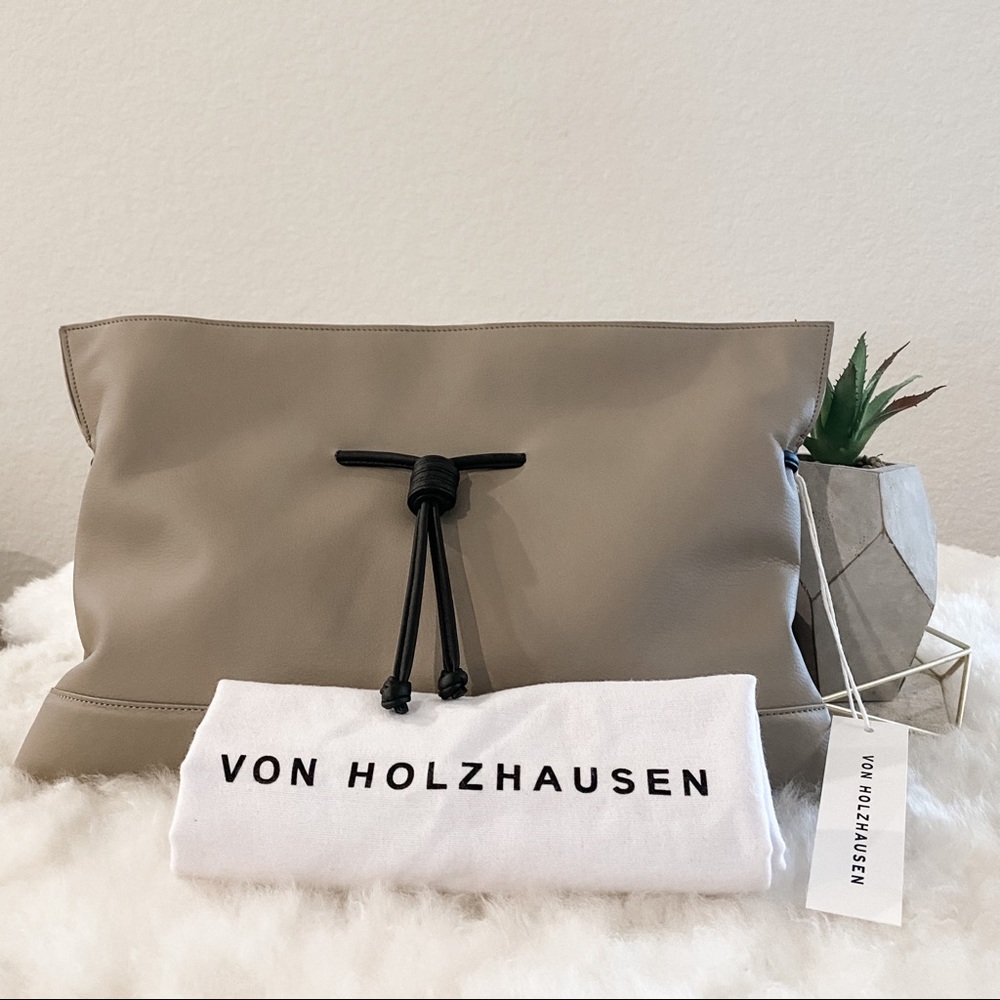 Von Holzhausen Clutch in Stone